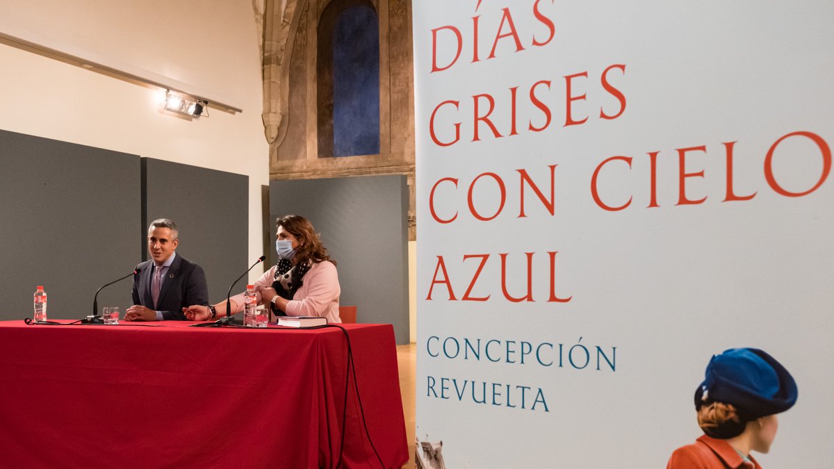 cantabriaes's tweet photo. ✅ @Pablo_Zuloaga destaca la “maestría” y “sensibilidad” de Concepción Revuelta para mostrar la historia de #Cantabria vivida por las mujeres en ‘Días grises con cielo azul’
✅ Ha asistido en #Potes a la presentación de esta novela
ℹ️➡️ https://t.co/IZQgdEw1a1 https://t.co/AXhlJoAveA