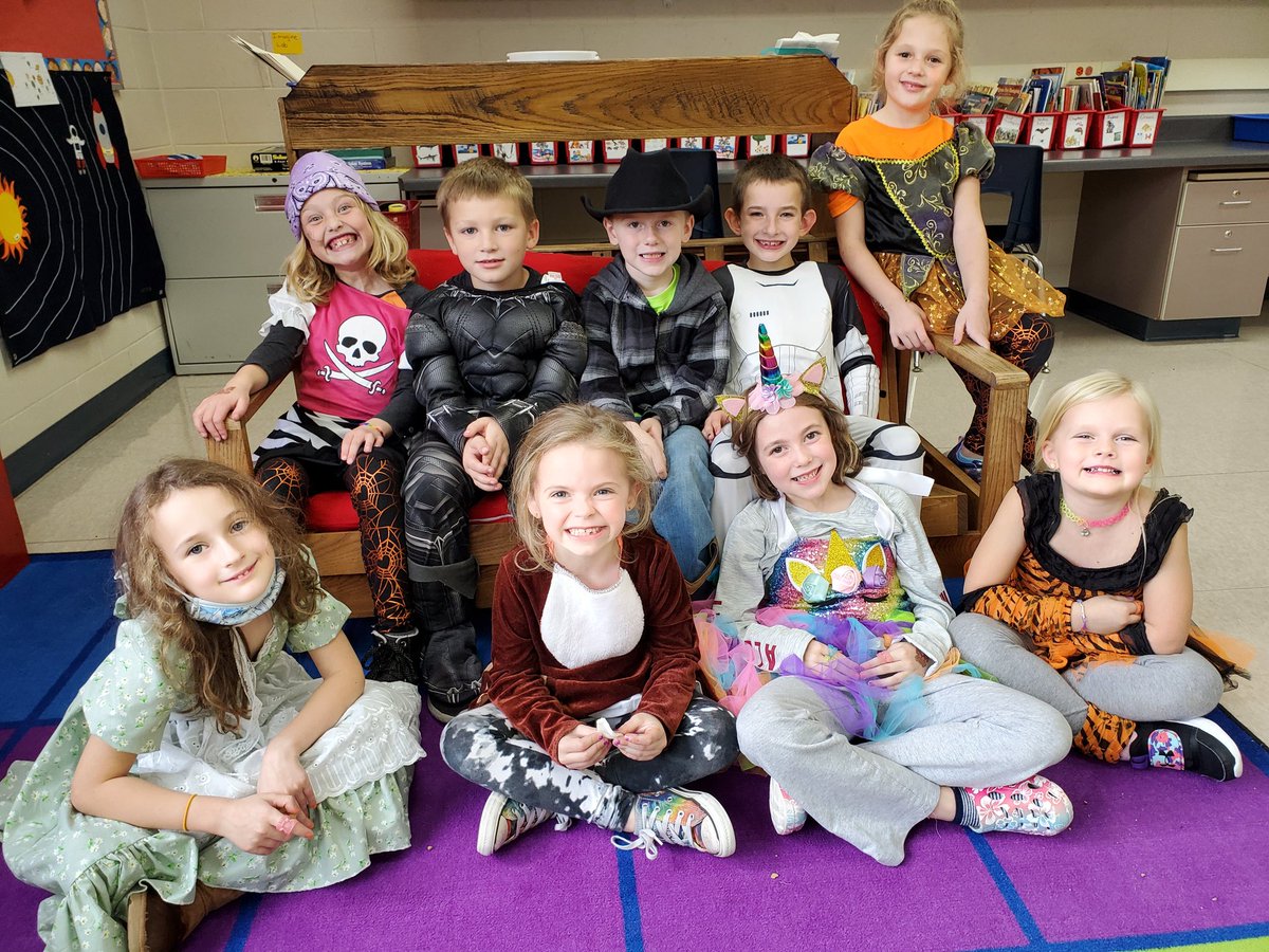 Deitz1stgrade's tweet photo. Happy Halloween from first grade!  #NCES FAMILY https://t.co/ivrsHaMafd