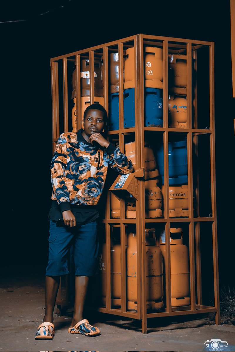 ShaviBrand's tweet photo. Do not boast about tomorrow, For you do not know what a day may bring forth.
I know you don't read tweets of low key people like me. But I appreciate my followers, actually the big brands I do believe in and inspiration. #UOT are nonsense but these people are awesome. https://t.co/J6f2T8Gt9e