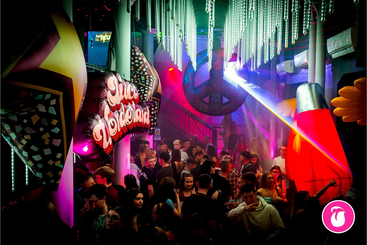 Make your light shine bright, so we know where to find you. ☮️ #Licklistphotography
@matteojphotography
<a href="/treeswindon/">Tree Swindon</a> 
#boho #love #bohostyle #handmade #s #bohemian #art #vintage #fashion #gypsy #nature #goodvibes #psychedelic #bohochic #style #peace #music #hippievibes