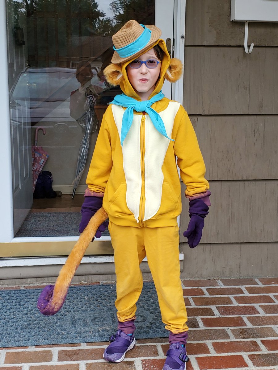 CheesyOne's tweet image. Here's our Vivo, fresh from his second-grade Halloween party! @Lin_Manuel @ARSmith76
