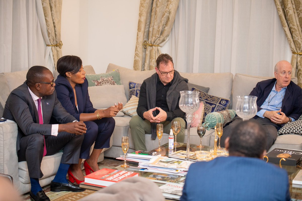 DSESANGA's tweet photo. Nous avons reçu ce jour à KANANGA la délégation des partenaires UE,@Jmchataigner et C. ROBLES, Amb. Espagne.Échanges fructueux sur les enjeux du développement du Kasaï-Central avec la participation de l’Archevêque de Kananga,Mgr M. MADILA, des élus de provinciaux et la Sté civile https://t.co/6duMdBeFIH