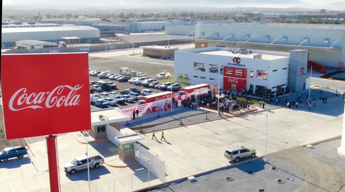 Veronica_mtz's tweet photo. Presente en la inauguración del nuevo Centro de Distribución de Arca Continental México en el municipio de #Monclova.
 
Con este centro se generarán más empleos para los habitantes de la region centro de nuestro estado. ¡Enhorabuena!

#VerónicaMartínez #Senadora #Coahuila https://t.co/fmT3s3GLMA