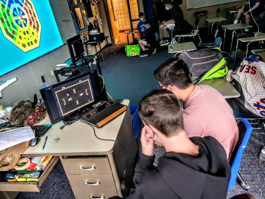 MahwahHS's tweet image. The first ever after school gaming session for the Mahwah Gaming Club. #occulusrift #atari #wiiu #MahwahConnects