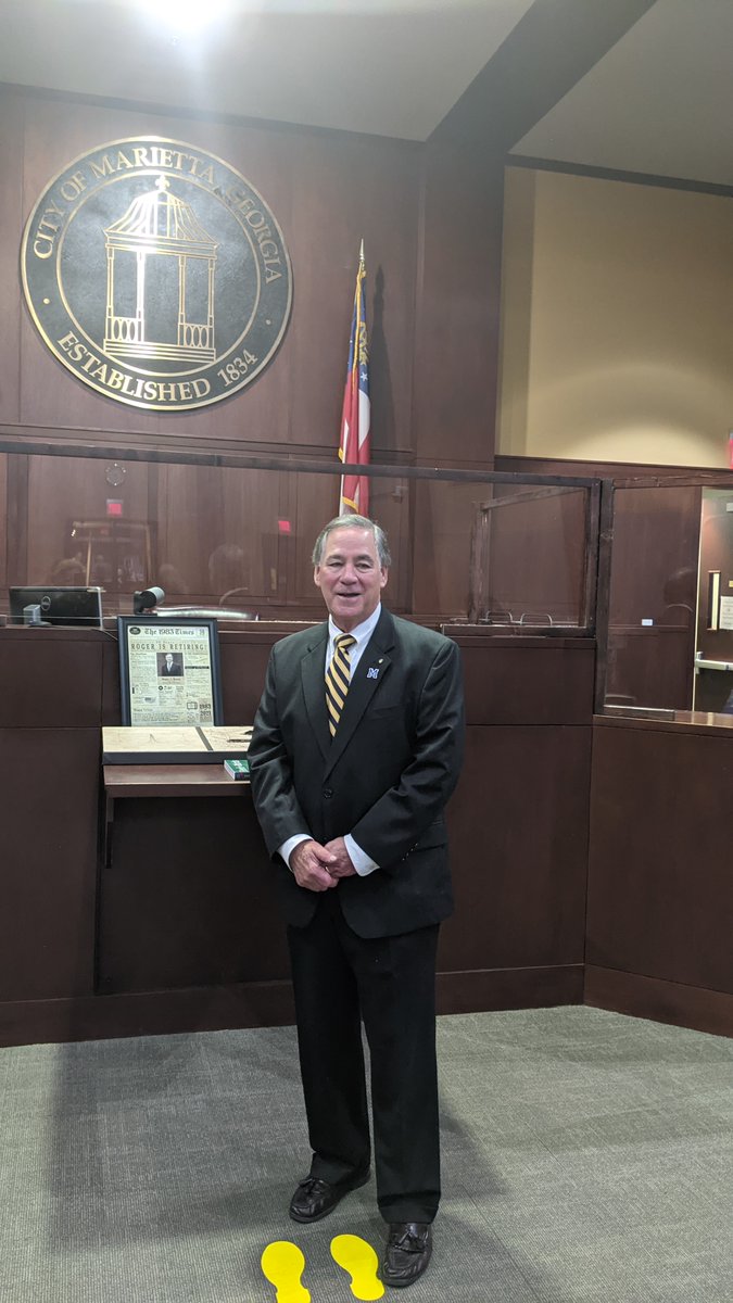 GACourts's tweet photo. Congratulations to Judge Roger Rozen, who has retired from the Municipal Court of Marietta after 37 years on the bench. Judge Rozen, who served as president of the Council of Municipal Court Judges (@of_municipal)  and other capacities, will be missed. https://t.co/WkXgC5cya9
