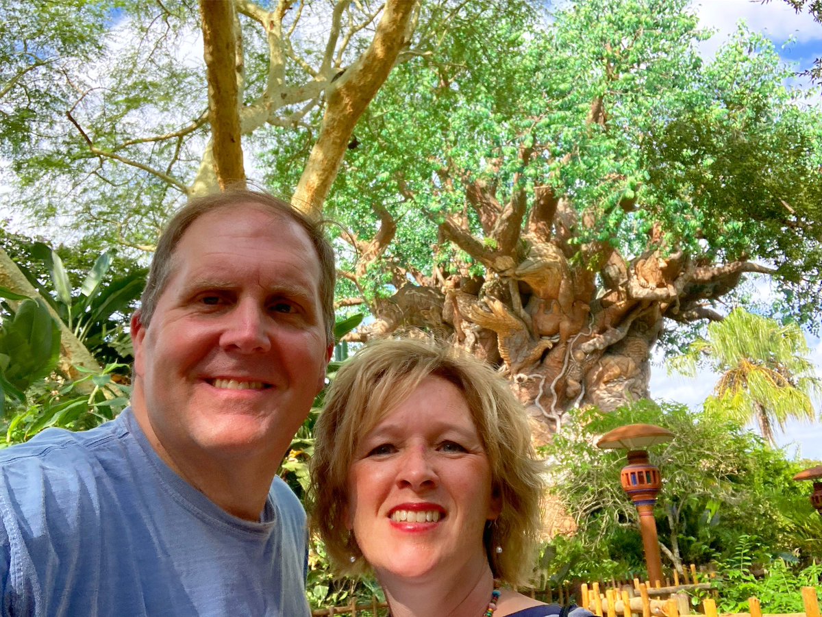 Jeff_Holeman's tweet photo. Finally celebrating 30 YEARS with @LiesaHoleman! @WaltDisneyWorld #30 https://t.co/ypjxoAutws
