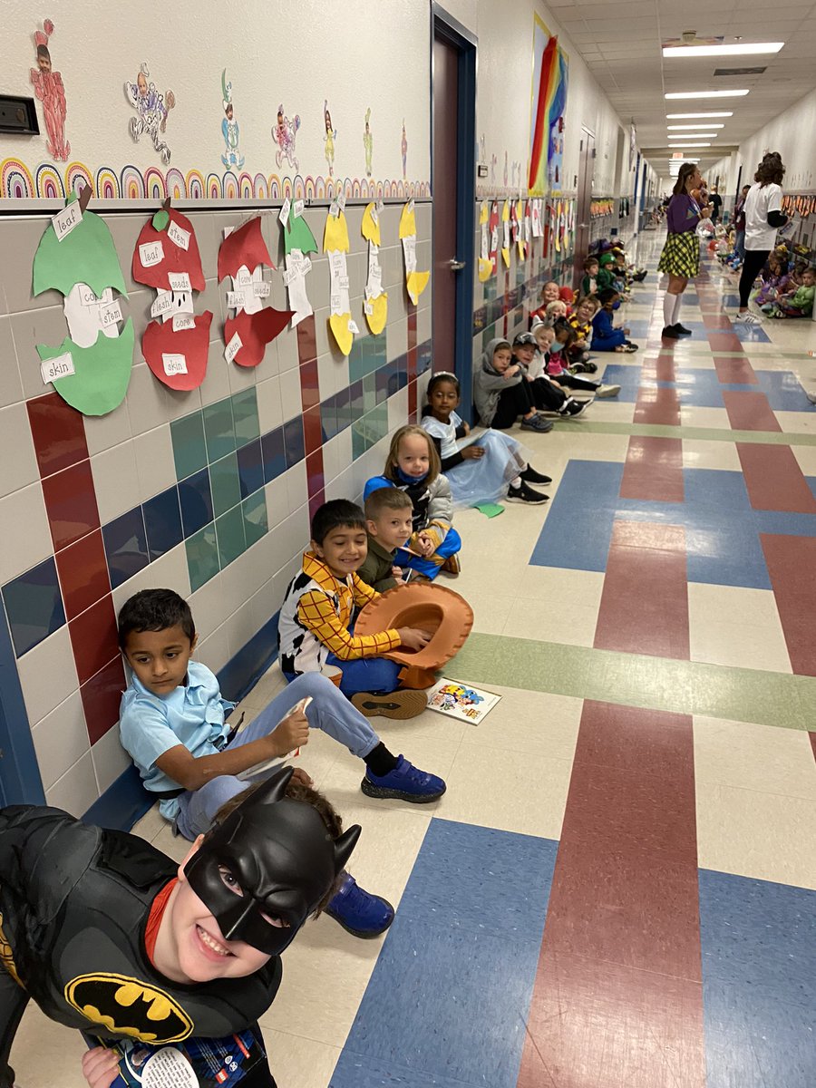 We had so much fun at our annual <a href="/GESStars/">Grapevine Elementary</a> Book Character Parade!  #GESShineOn