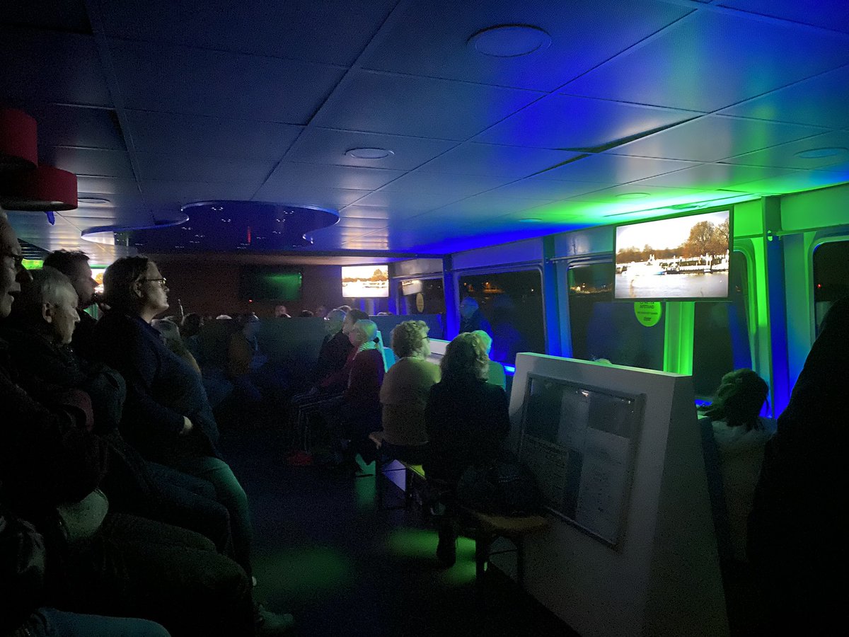 vdriveer's tweet photo. Opnieuw “uitverkocht” met de vierde en laatste belevingsvaart over het bombardement op de Gorinchem V. Een succesvolle beleving voor de bezoekers die de afgelopen 2 avonden bij ons aan boord waren. #Riveer #75jaarvrijheid https://t.co/436FXNe3jJ