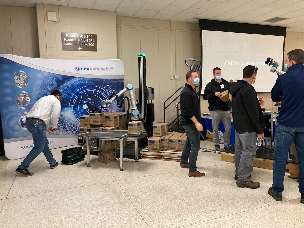 fpeautomation's tweet photo. We would like to thank our hosts at Southwestern Illinois College yesterday for a successful event! FPE values the relationships we have with our local educational institutions to help educate and shape our current and future workforce.
#fpegivesback
https://t.co/vOpC8FAqXs https://t.co/EUwRtQMZVs