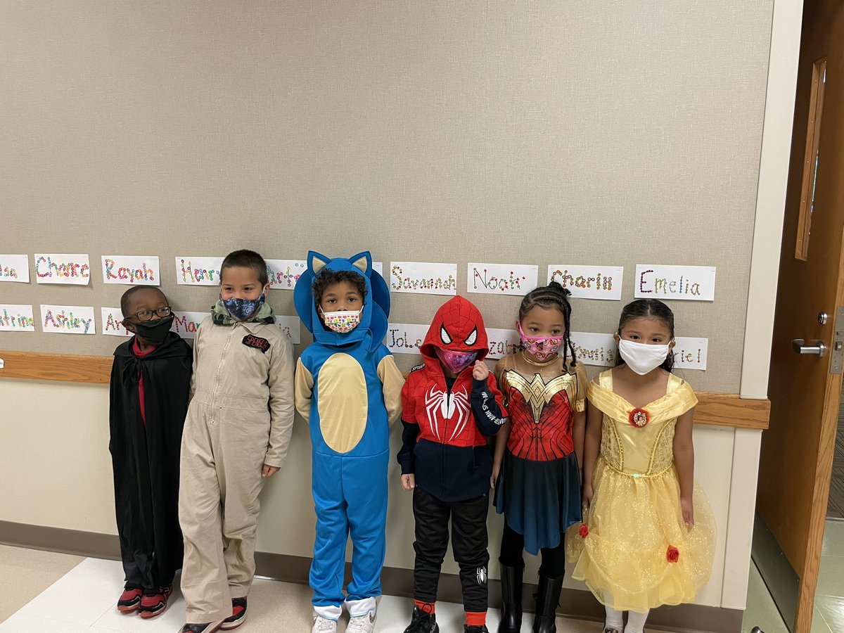 Some spirit week fun! These kiddos loved dressing up this week ☺️