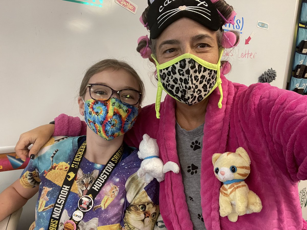 MrsEppsMath's tweet photo. The #crazycatladies #lovecats #mathcat #halloween #wacky @WestBriarMS #WeAreWestBriar https://t.co/1BjOogW5jh