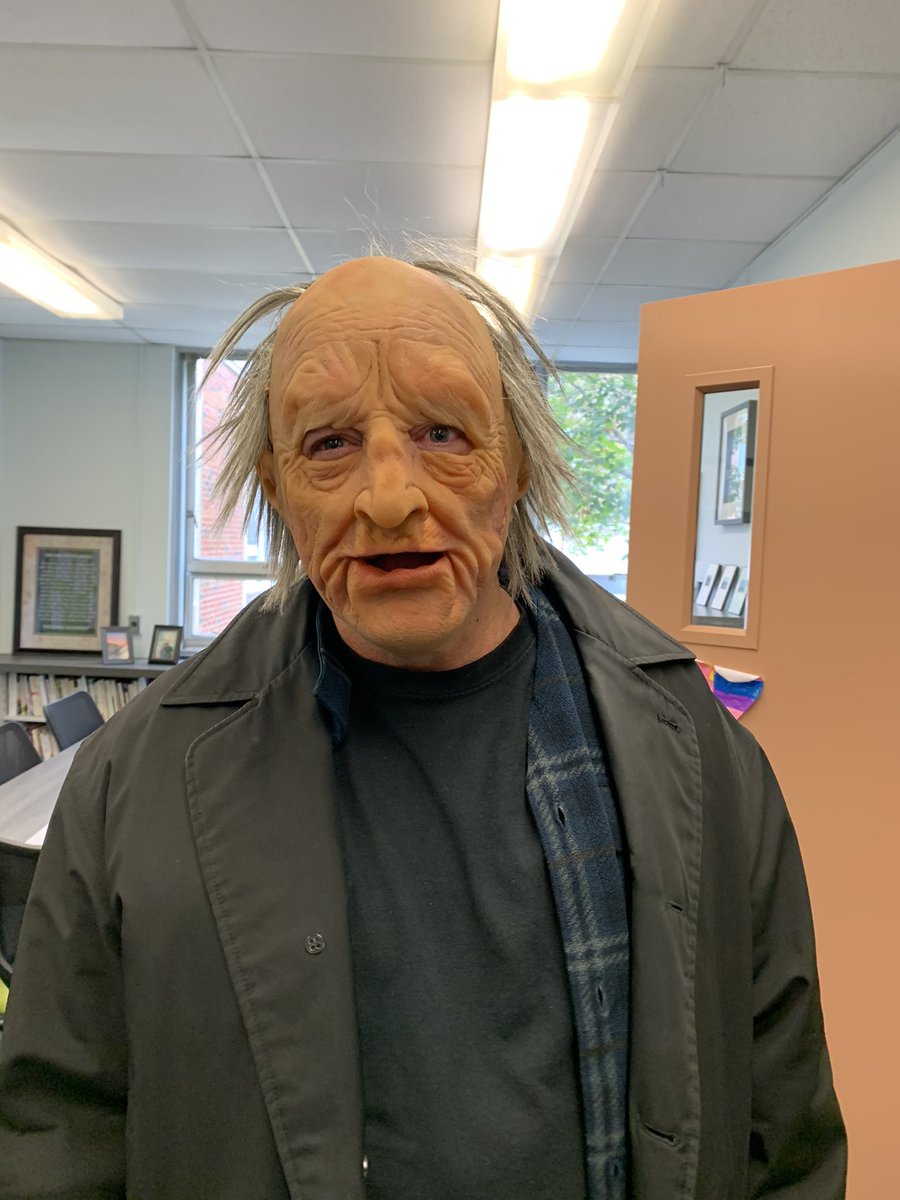 JanetWarden's tweet photo. Dr. Boyd aged overnight! Happy Halloween. ๐#iwasscared @RH_MR3_5 @rhcsd https://t.co/4KVp6dr9nV