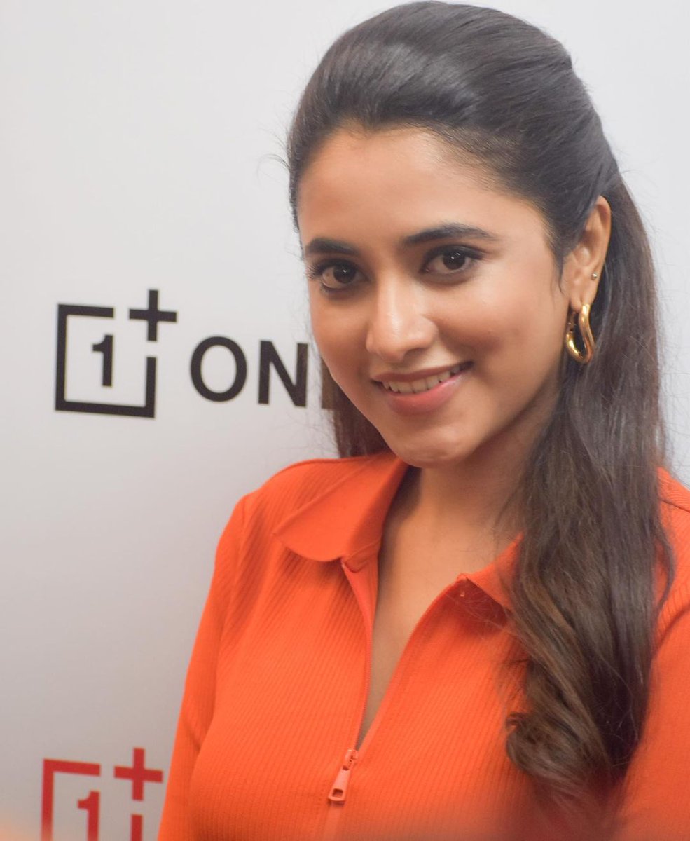 pmek_official's tweet photo. @priyankaamohan ❤😍😘 https://t.co/qs4X4GsCWc