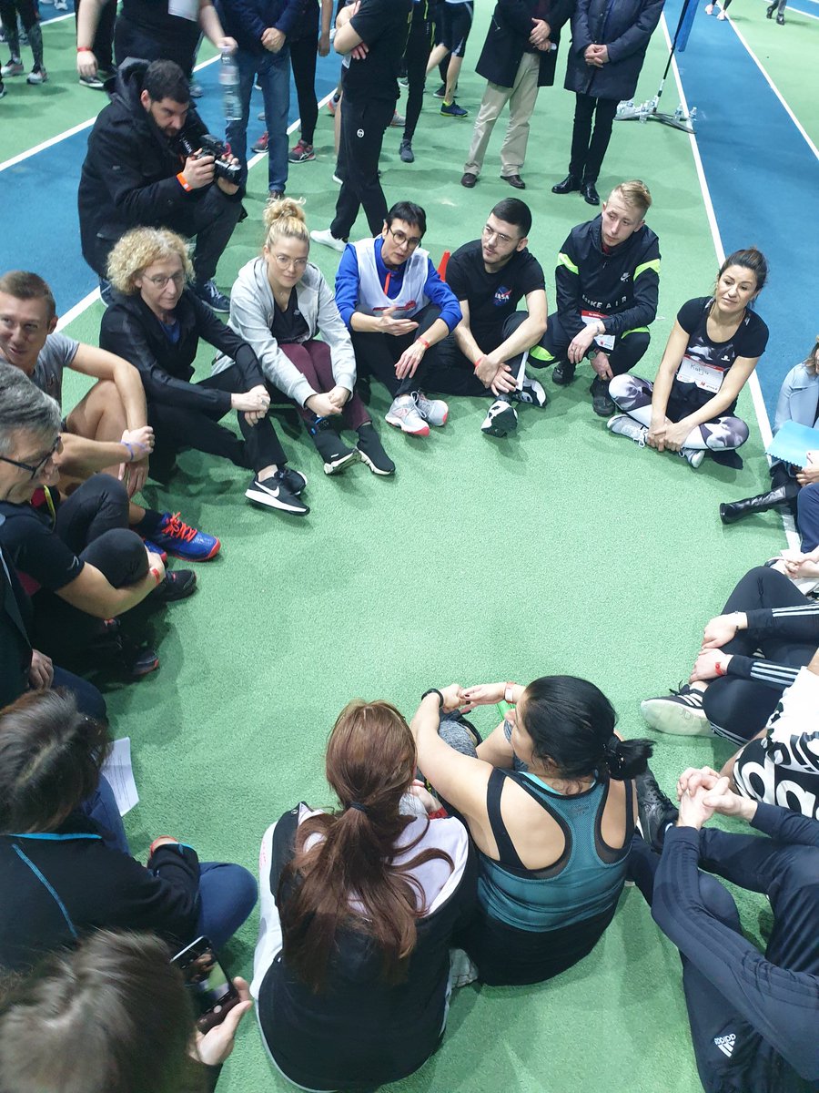 Frakki5's tweet photo. @murielpenicaud @ilo @G20 Not french ???
@Valeurs @EmmanuelMacron @libe @pole_emploi= vieux, vieilles Français(es) JAMAIS RECRUTES ans taxe d'habitation ! @Elisabeth_Borne @libe @GJaunes @TF1LeJT @BFMTV @JeunesMacron 🥕🤮
@JeunesAgri @J_Bardella @Charlie_Hebdo_ https://t.co/SKmu39gBCk