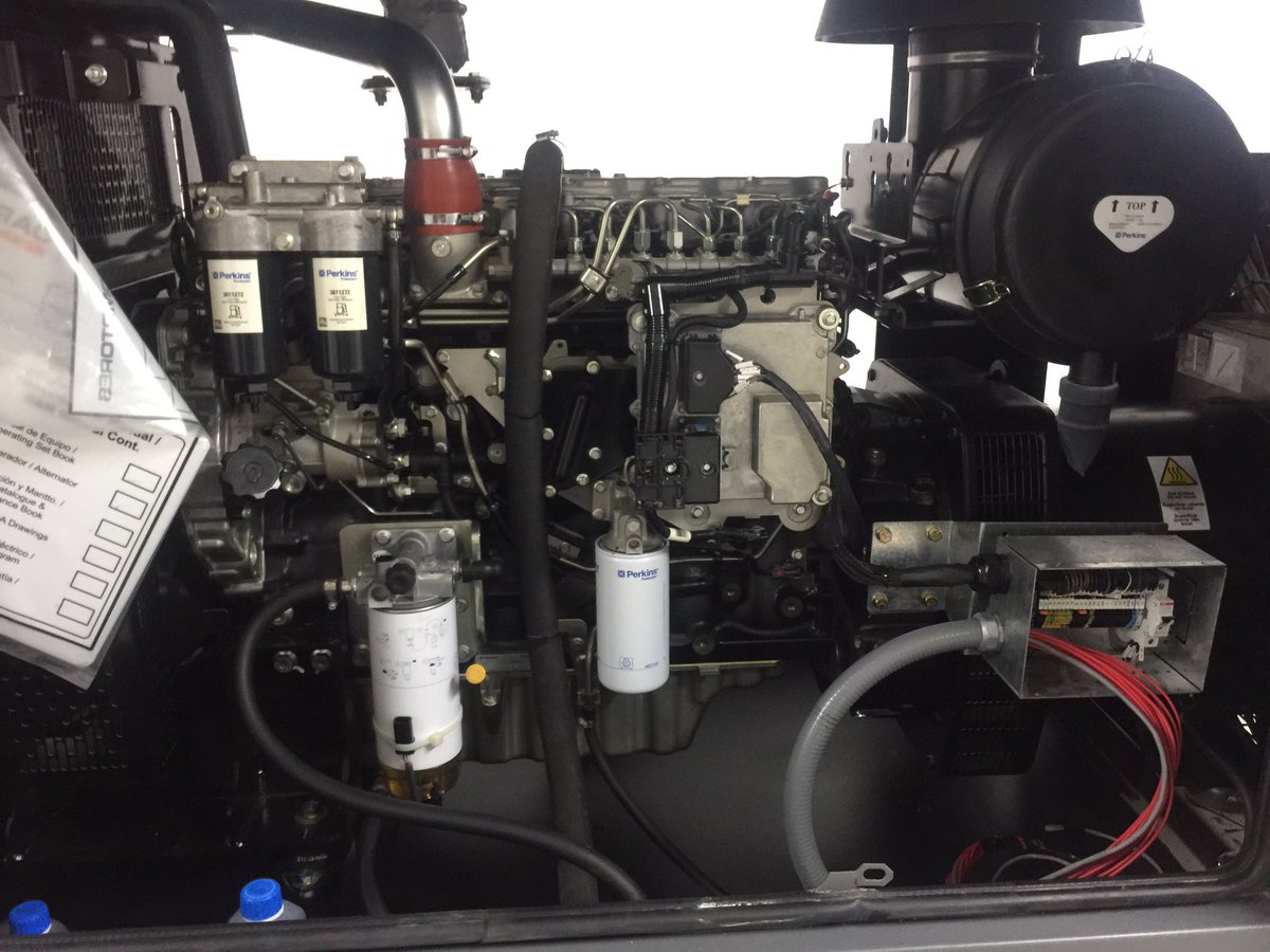 crocert's tweet image. Empezando a cablear esta de 200 Kw en Punta Mita.