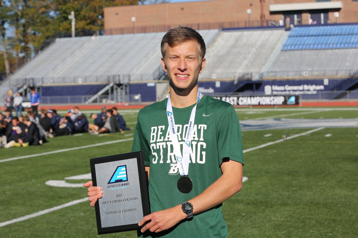 AmericaEast's tweet photo. 2021 #AEXC individual champions, Emily Mackay and Dan Schaffer! #AEChamps 

For the first time in 20 years, @BinghamtonXCTF is the first school to have both individual champions! https://t.co/MrnLk4QLUK