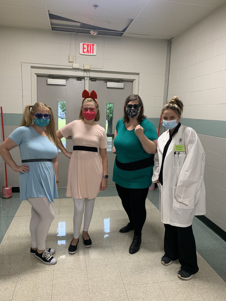 MrsBoccuzzi's tweet photo. Professor Utonium and The Powerpuff Girls to the rescue! https://t.co/XmcYz0XnMP