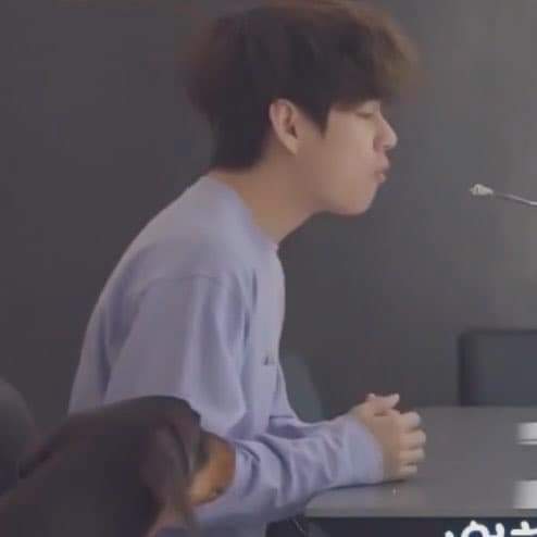 taegguk_luv_'s tweet photo. The way Bam always immediately goes to his papas when they enter the room,☹️☹️

#Taekook #Vkook #Kookv https://t.co/Q08XUvojun