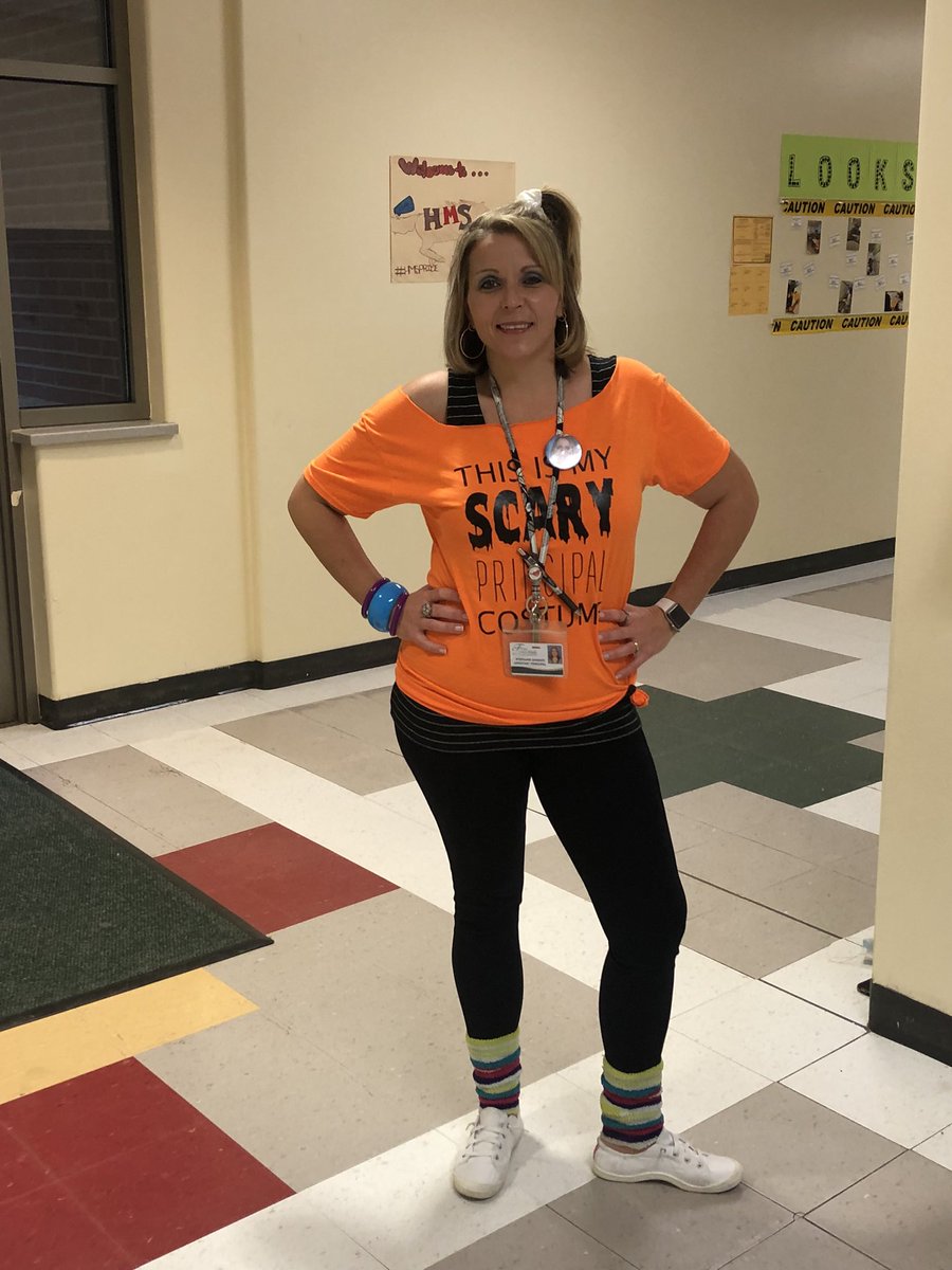 sosebees's tweet photo. Red Ribbon Week and school dress up days are my favorite! #middleschoolisfun #admingaterhaters #godawgs #beatflorida @HMSMustangPride HMSMustangPride https://t.co/fGPCcV6XY5