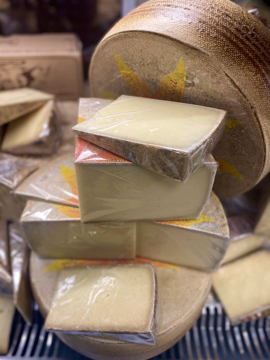 bayleyandsage's tweet photo. Tomorrow we will be hosting a cheese tasting at our Wimbledon store from 11am-4pm. There will be an exquisite selection of Apres Soleil,  Schlossberger, Mature Emmental and La Bouse. Please come join us! https://t.co/d5z0G1OzsW