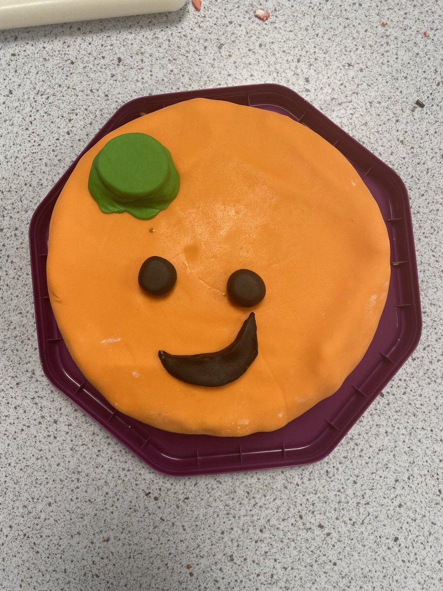 MonifiethHighHE's tweet photo. Miss Adam’s S3 Practical Cake made their very first fondant covered cake this week! Well done guys, such a great job! 🎃👻💀 https://t.co/Laspb1itSJ