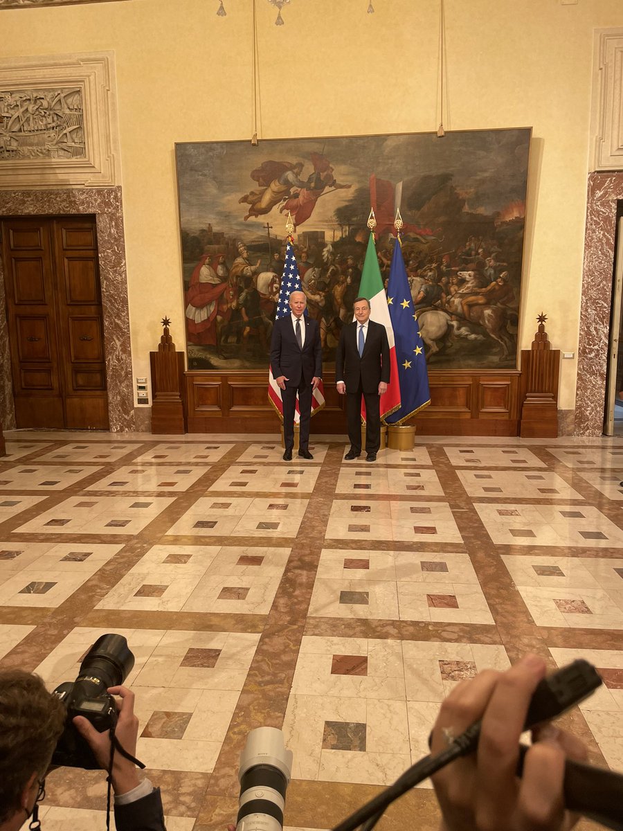 seungminkim's tweet photo. At Chigi Palace, where @POTUS talked to us about his meeting with Pope Francis. On issue of abortion, Biden said it did not come up: “We just talked about the fact that he was happy I was a good Catholic.”

He said the Pope told him he should keep receiving communion. https://t.co/WYgJwTBQ4u