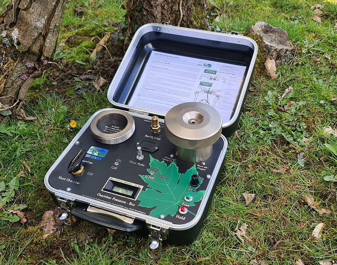 Skye have been designing and manufacturing plant moisture systems since 1987. Listening to our users requirements has resulted in several design upgrades over the years. The range now includes 6 models in both digital and analogue formats. Get in touch for more info. 🌱