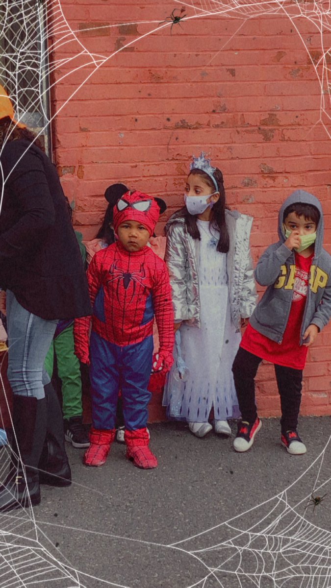 Roberto Clemente Elementary School tweet media