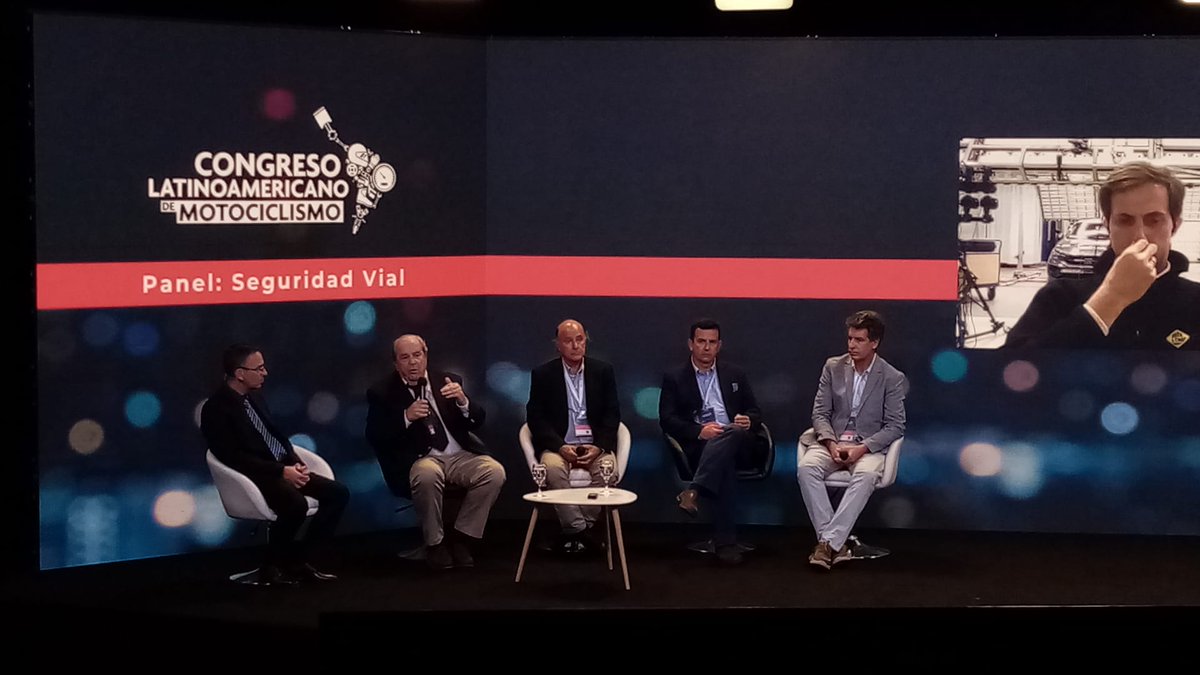 Ayer y hoy se ha llevado a cabo el <a href="/CongresoMotoLA/">Congreso Latinoamericano de Motociclismo</a> y hemos estado presentes hablando de la importancia de la #SeguridadVial. 
Seguiremos sumándonos a las acciones que construyen calles libres y seguras.