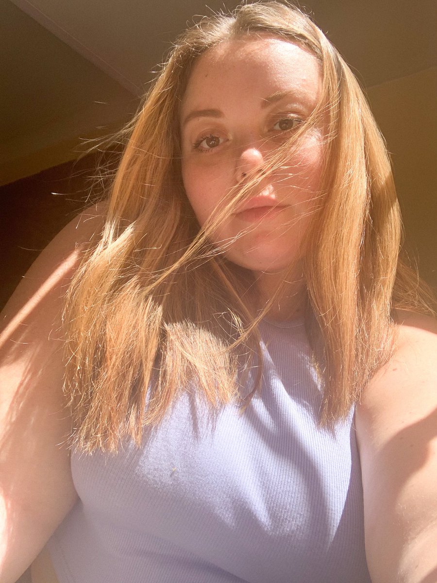 Maissfatass's tweet photo. Hello! looking for a sugar daddy😈  this is me🤩 https://t.co/ryYH49Upxg