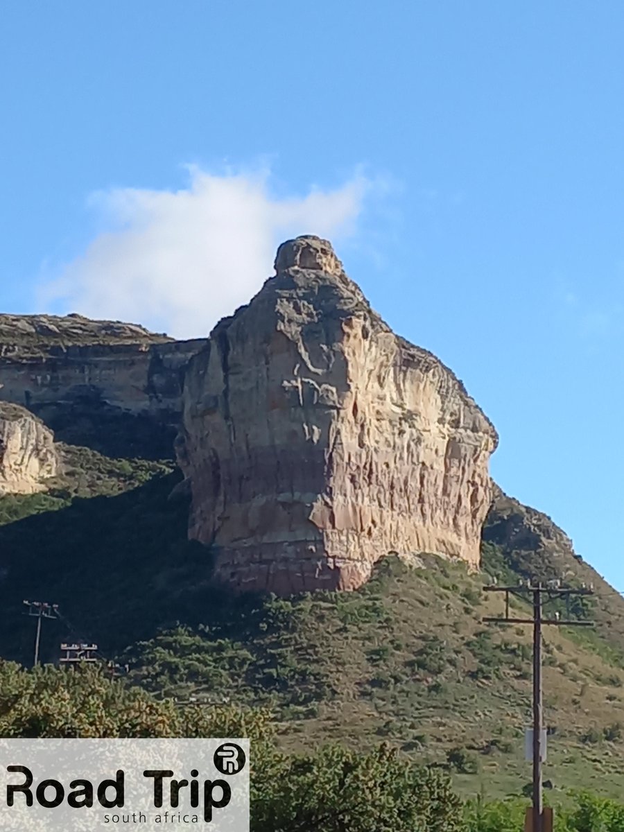 RoadTripAppSA's tweet photo. This is the famous Titanic Rock in Clarens (FS). Why is it called that?
Listen to our Road Trip podcasts:
https://t.co/b1t106f1qq
#RoadTripSA #Clarens #Freestate #Vrystaat #Titanic #WhiteStarFlag #Sandstone #history #heritage #tourism #FStourism #toerisme #rock #geology #rock https://t.co/0TozgfNfsp
