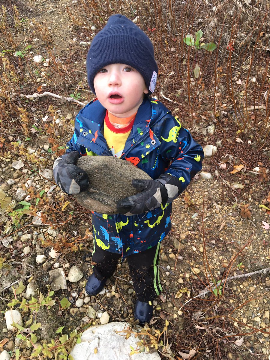 mrcycology's tweet photo. morning mudlarking! unfortunately the water is way up so only a couple of lures and a dog collar from 1989! oh, and rocks to paint!
warmer than last year when we came with mom and her boys and everyone got wet, cried and bickered - sorta fun! hehe
pd day fun, next up???? https://t.co/7U2Rky7zgY