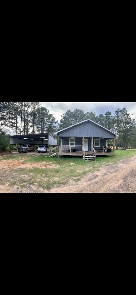 karamhendrix's tweet photo. Our house in Livingston will be up for sale in the next month or so if you know anyone interested send them our way. 🤍 2 bed/1 bath right at 1,000 sq ft with a covered carport on high fence property. https://t.co/SJf7pq9aZy