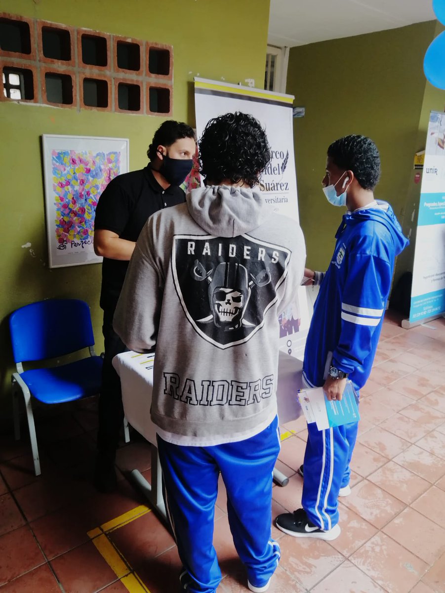 iumafis's tweet photo. Seguimos trabajando por hacer país a través de las oportunidades educativas, por eso, hoy @iumafis en la I.E El progreso del municipio de Medellín, llevando nuestra oferta académica a todos los bachilleres del núcleo 921 de la ciudad. 
@EducacionMed https://t.co/8oVPfR8PKk