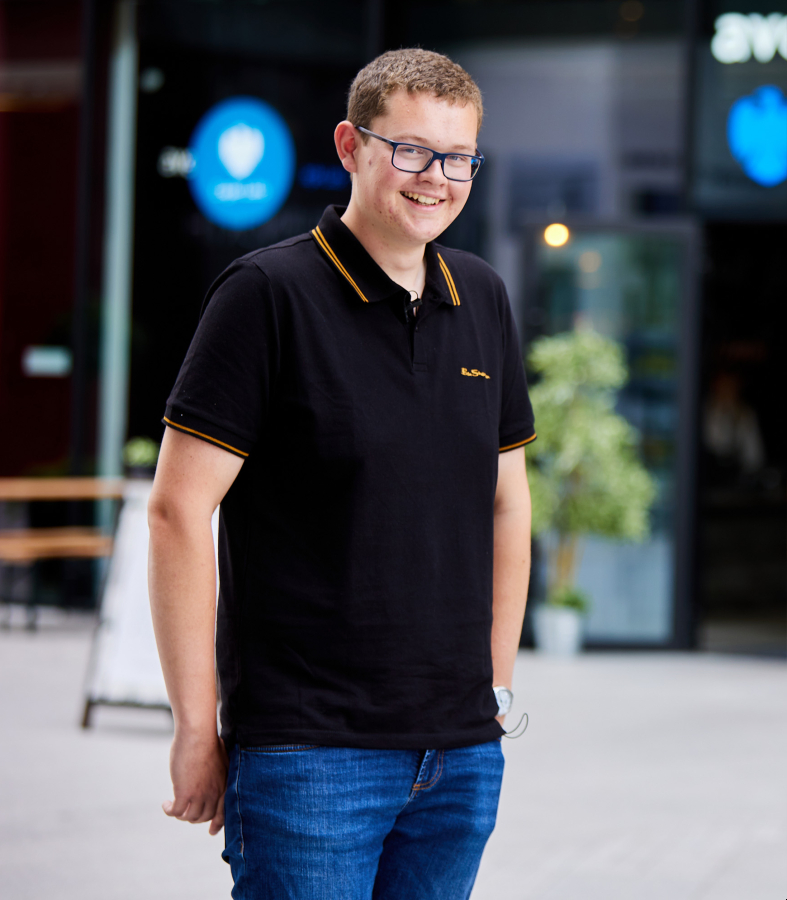 Barclays's tweet photo. Aged 12, James McCannon attended Barclays Code Playground. The event opened his eyes to the world of coding, robotics and open-source software - and ultimately set him on course for an exciting degree apprenticeship. Read more: https://t.co/fWPY9UImH7 https://t.co/Zzk8jk15Vj