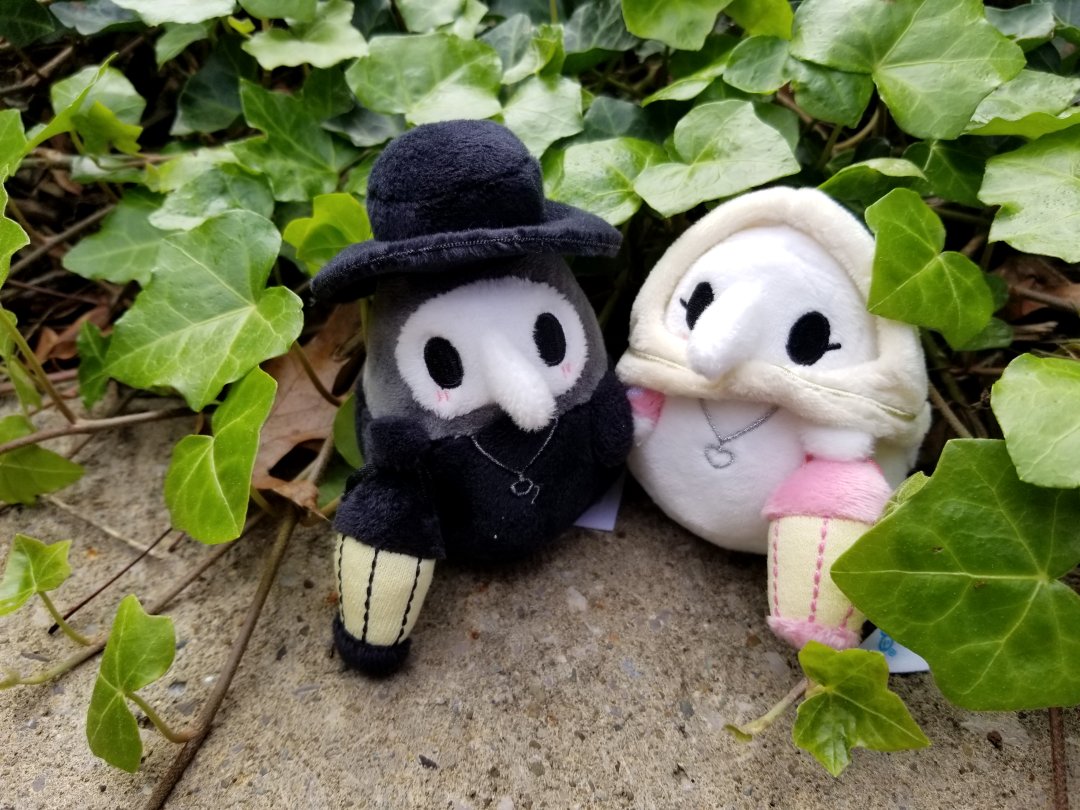 LCCBookstore's tweet photo. New at the bookstore! Squishable Plague Doctors and Plague Nurses keychains are here to be the cutest of study buddies no matter if your major is magical or mundane! Grab one or the pair today
#lccbookstore #bookstore #keychain #plaugedoctor #plaugenurse #squishables https://t.co/SS5Y10brto