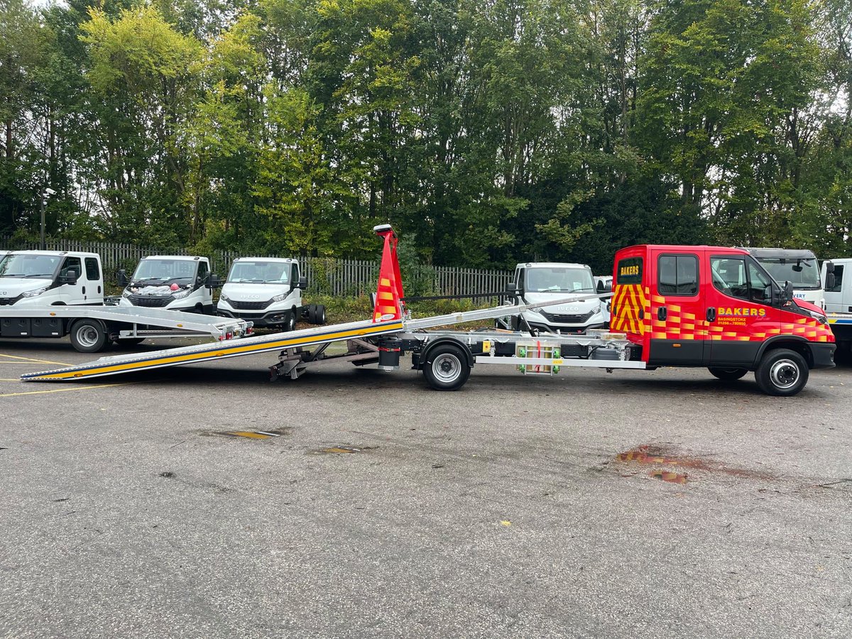 IVECOUK's tweet photo. From 3.5-7.2t, Daily comes in so many shapes/sizes, so celebrate variety as we've got your #dailyDaily fix for October.
Recovery trucks come in all shapes &amp; sizes! Basingstoke's Bakers Recovery's new 70C18HDP from J&amp;J Conversions via @HendyGroup has mega capacity + seating for 7! https://t.co/kPfK1HJGc5