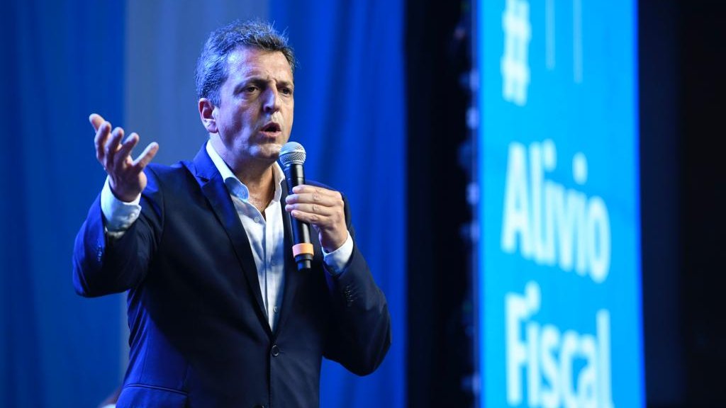 RodrigoMolinos's tweet photo. Una enorme alegría vivir ayer, con los compañeros y compañeros del @FrenteRenovador, el #PlenarioPBA en Merlo.
Unidos y unidas, hoy más que nunca, para renovar el compromiso que la Argentina del futuro requiere. https://t.co/yo0qg2GrQ9
