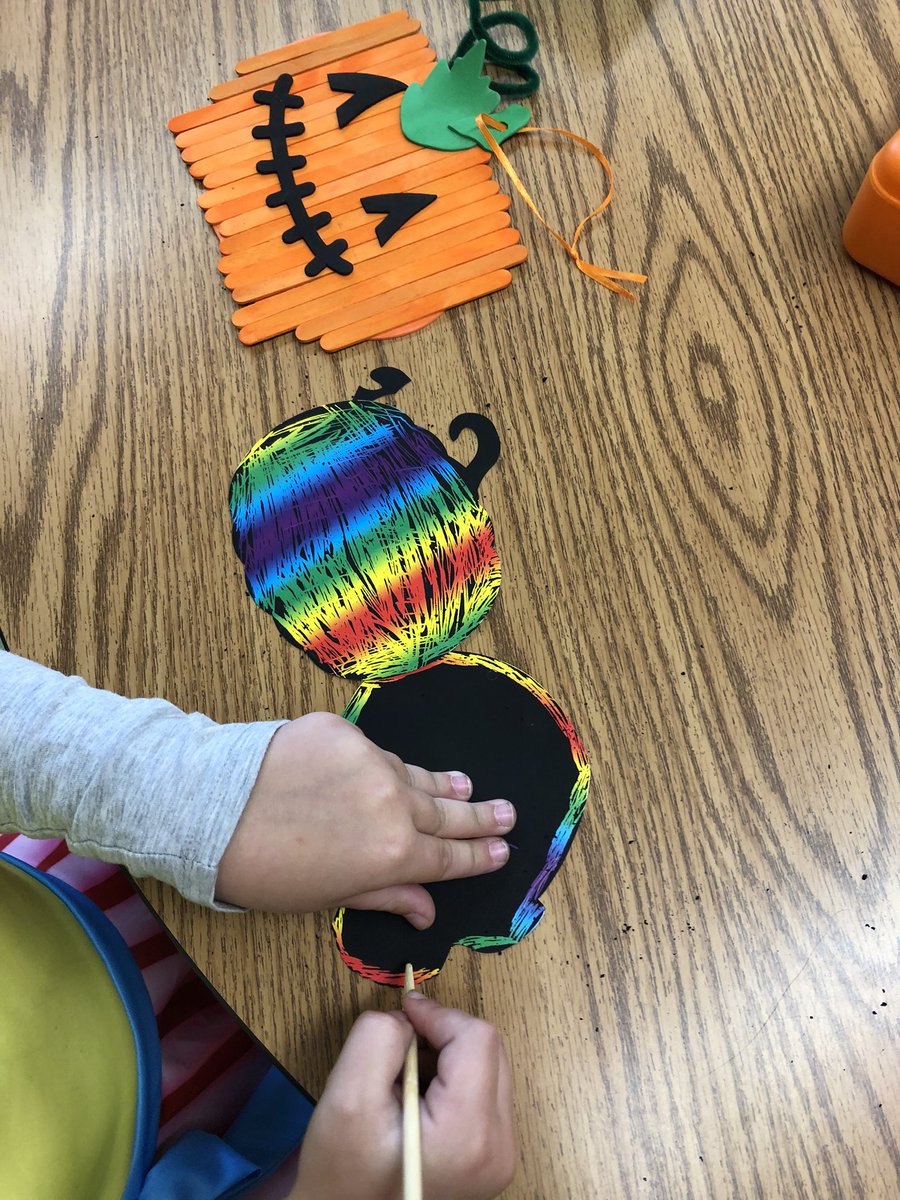 QRSCorrigan's tweet photo. Halloween scratch paper fun @qrbryant https://t.co/9EBCnMYSry