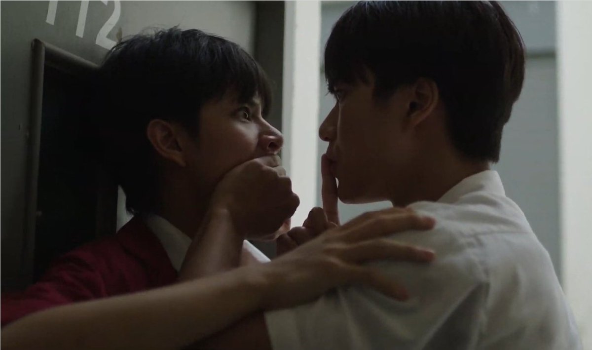 ppcryss's tweet photo. Pensé que en cualquier momento se iban a besar para romper la tensión.

#BadBuddySeriesEP1 https://t.co/evcf7PYwgZ