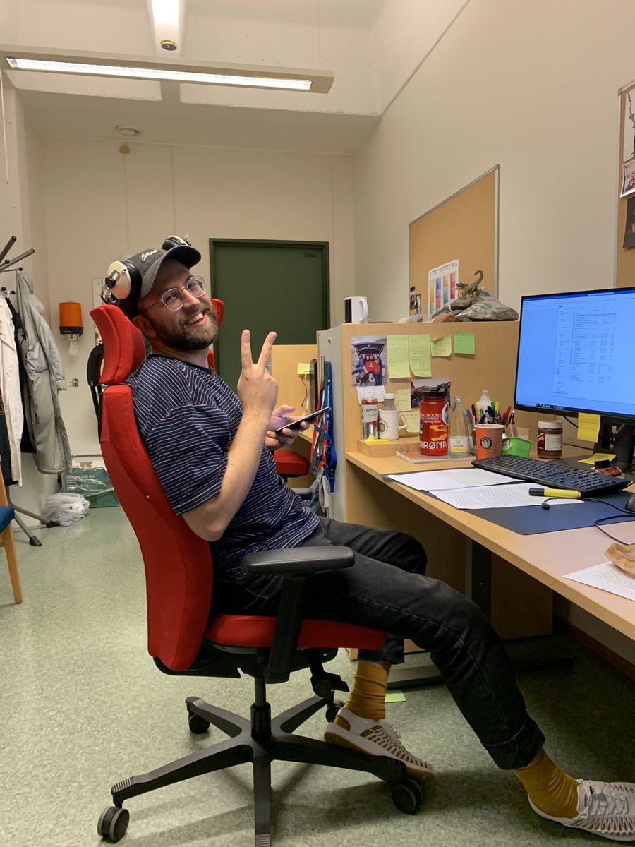a_gilmullina's tweet photo. @kjenes just submitted his first paper! 🥳💫 https://t.co/lskedO0VSr