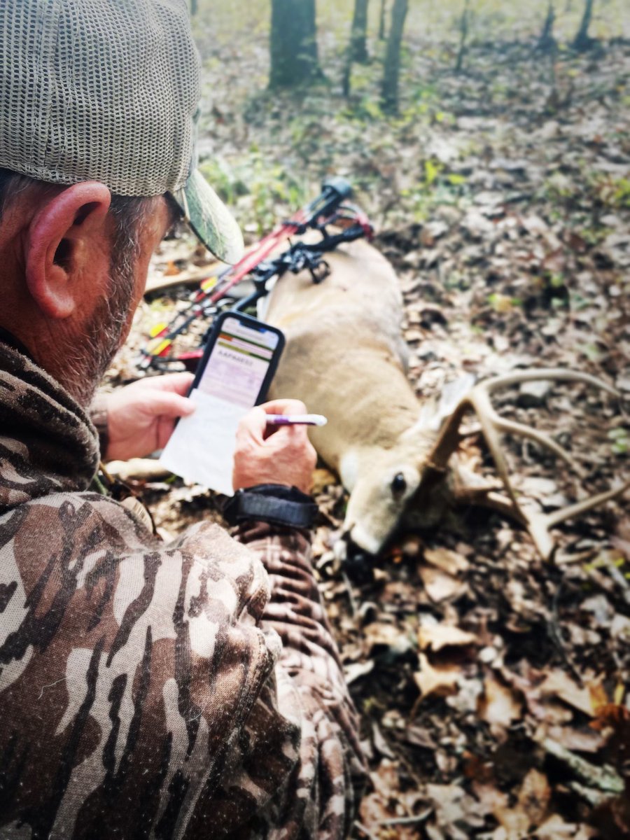 Alex_Rutledge's tweet photo. “This is a good feeling” Thank you GOD for your creation… #Archery #groundblinds #groundhunting #camouflage #broadheads #whitetaildeer #deerhunting #wiseeyetech #eagleseed #ampedoutdoors #Denalirods #Nutriplot #sliderfishing #truenorth #fueledbyhornady https://t.co/OMrnCayAhJ
