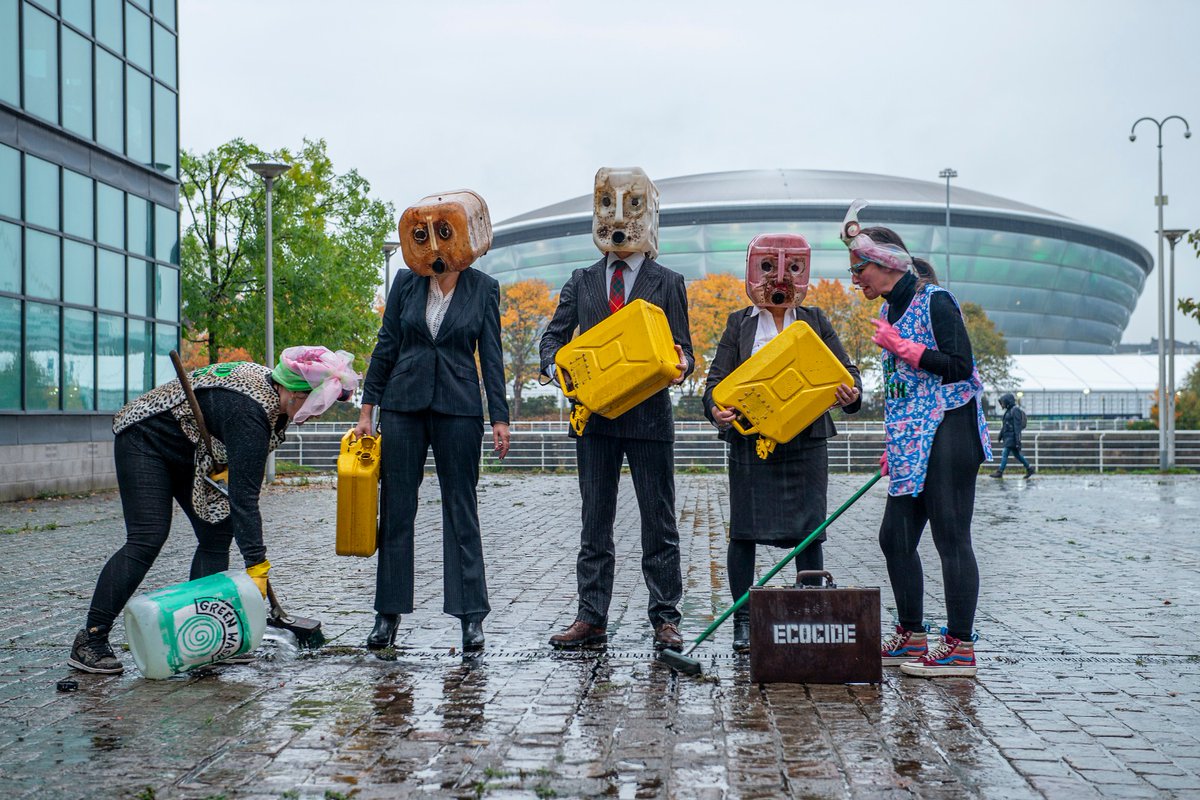ScotlandXr's tweet photo. Dirty Scrubbers and Petrol Heads at SEC ahead of #COP26 

Gonnae take a whole lotta greenwashing, hen, to get them stains oot! https://t.co/B56y8O614x