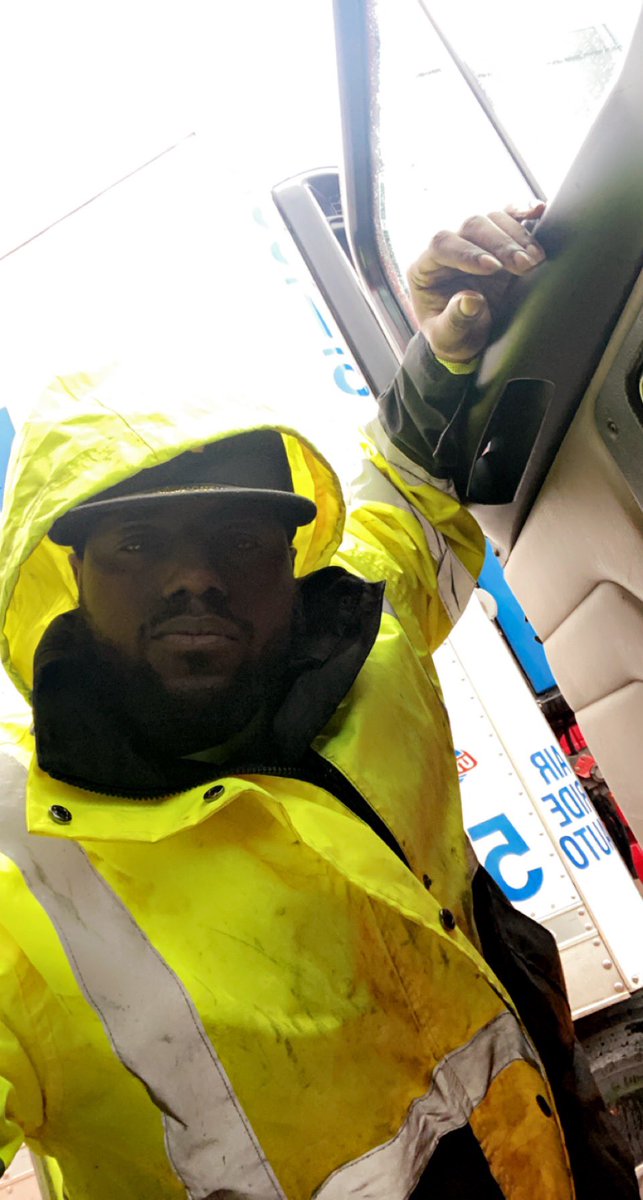 MckinleyJ23's tweet photo. Run it up 🚛💰 #bigdriver https://t.co/OQyfSu2zi0