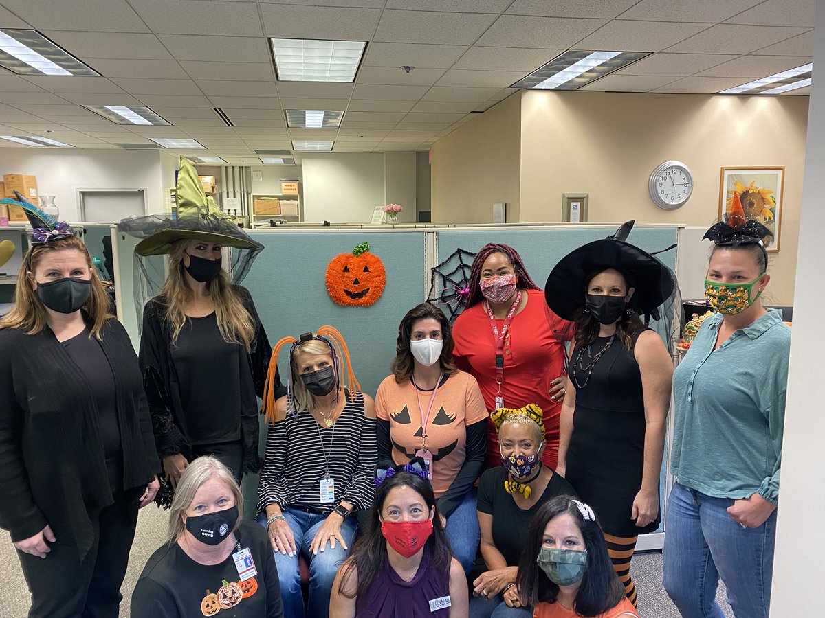 Diana__Snider's tweet photo. So blessed to work with such an amazing group of @pbcsd educators!! @VivianHolcombe1 @PBCGifted @TDellegrotti @JenSkoblicki @Andrea_Morgan1 @JenJonesPBC @gloriaearnold @emery_kerryPB https://t.co/FHBCqRenFj