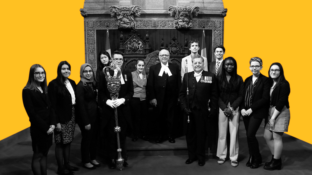 Forum_CAN's tweet photo. #JEUQUESTIONNAIRE
Au Canada, il y a 105 sénateurs.trices, nommé.e.s par le/la gouverneur.e général.e sur recommandation du premier ministre. Quel est l'âge obligatoire de la retraite pour un.e sénateur.trice?
a) 65
b) 75
c) 85 https://t.co/oPA5OzQq3d