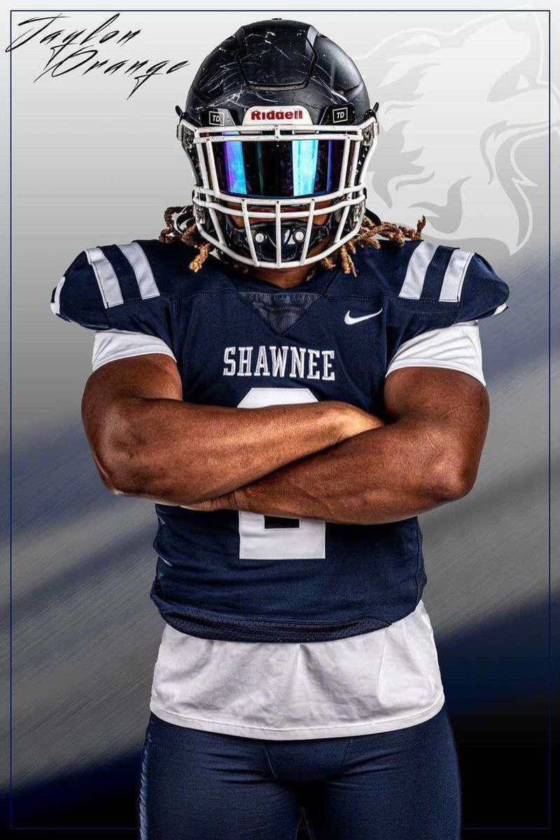 🚧DESTRUCTION ZONE🦺 
Last home football game for the Shawnee Wolves v.s. Mcalester 🐺💙
Senior night @ 6:15 🏈
Kickoff @ 7:00 
theme is construction gear‼️
#FridayNightLights #shawneefootball #shawneewolves