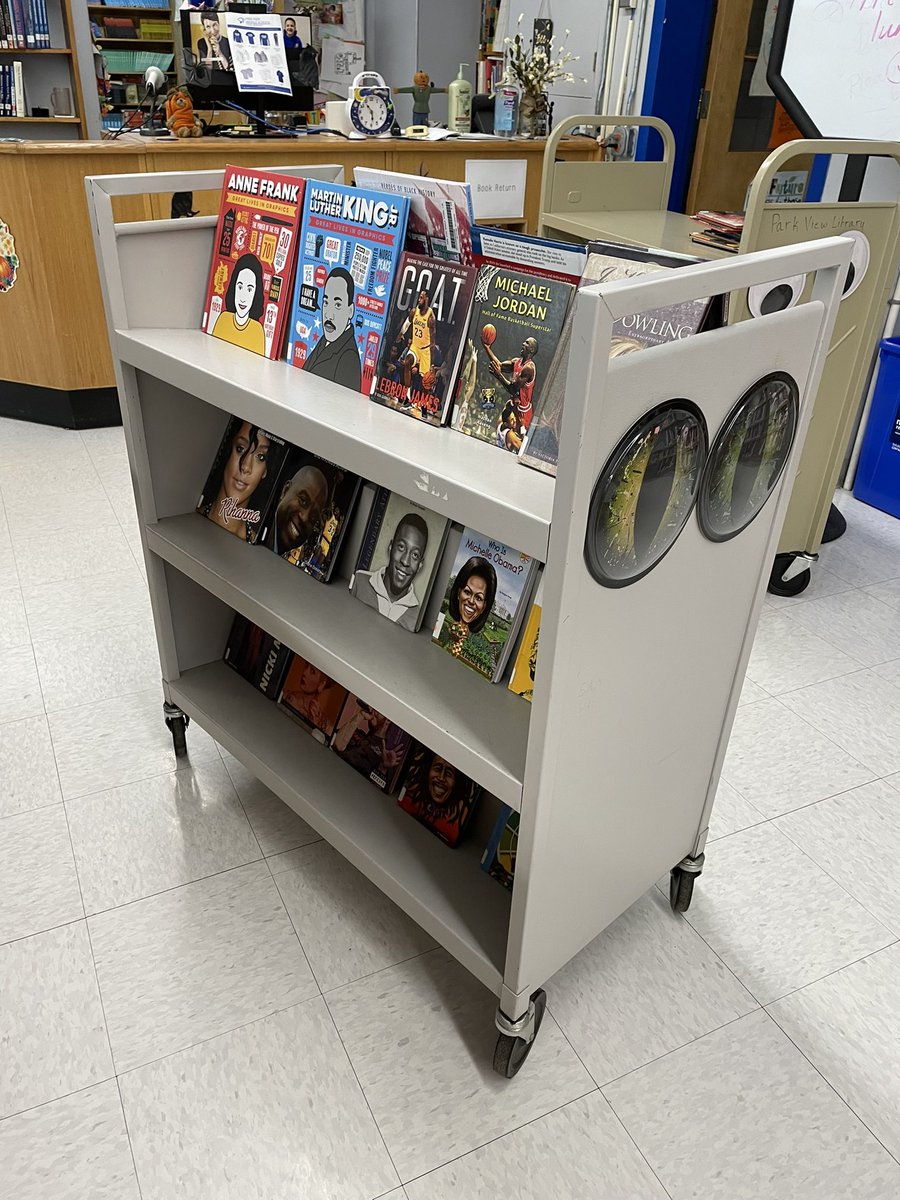 SchLibRI's tweet photo. RT@PVMSLibraryRI
Our monster eye 👀 cart is out and about helping @MsEnglish218 classes find a biography. #pvmsreads #slri #tlchat https://t.co/8GHRZiBw15
