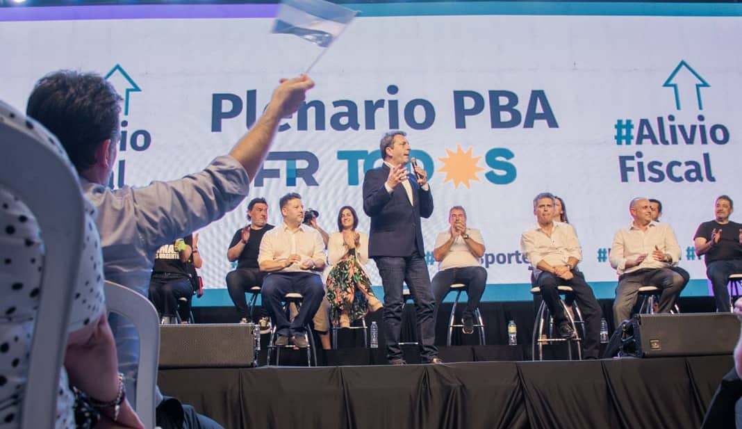_Eduardo_Diaz's tweet photo. PLENARIO DE LA MILITANCIA 
#PlenarioPBA en Merlo ✌️ https://t.co/sOh7ZdnYjs