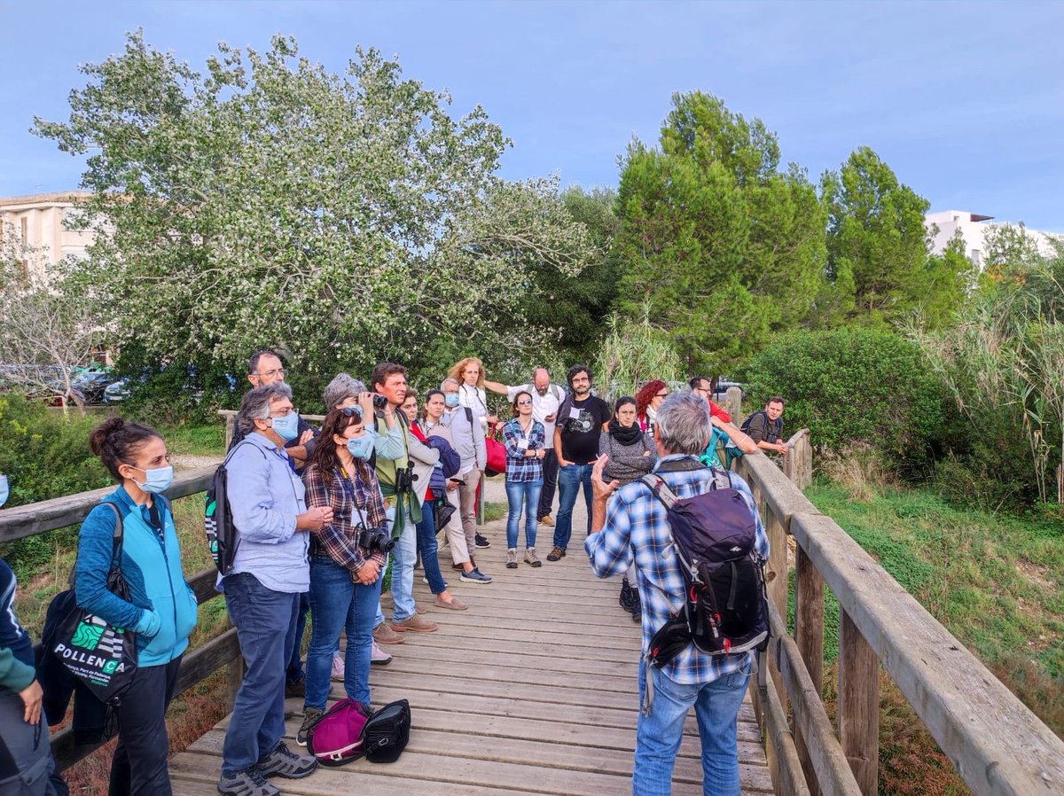 ATBIllesBalears's tweet photo. El president del Set d'Ecoturisme, Pere Tomàs, explicant els valors naturals a la visita guiada al Centre de Turisme Ornitològic de la Gola a Pollença, dins del programa de #NaturewatchIllesBalears21 https://t.co/78IBgFqlxE